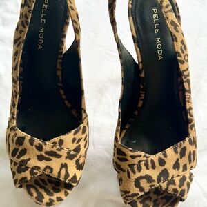 Pelle Moda Animal Print heels size 6.5M